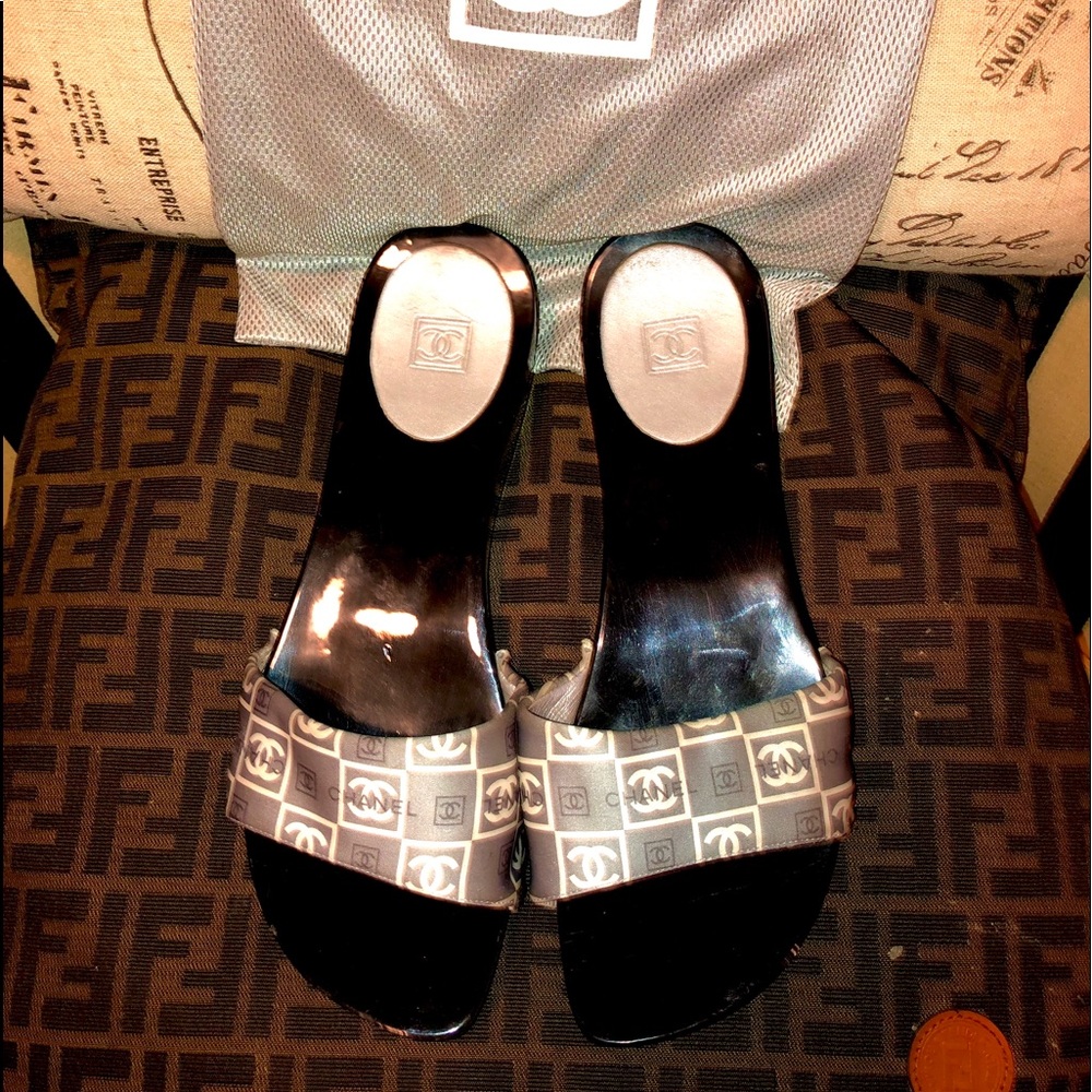 💯% Authentic Chanel Slides